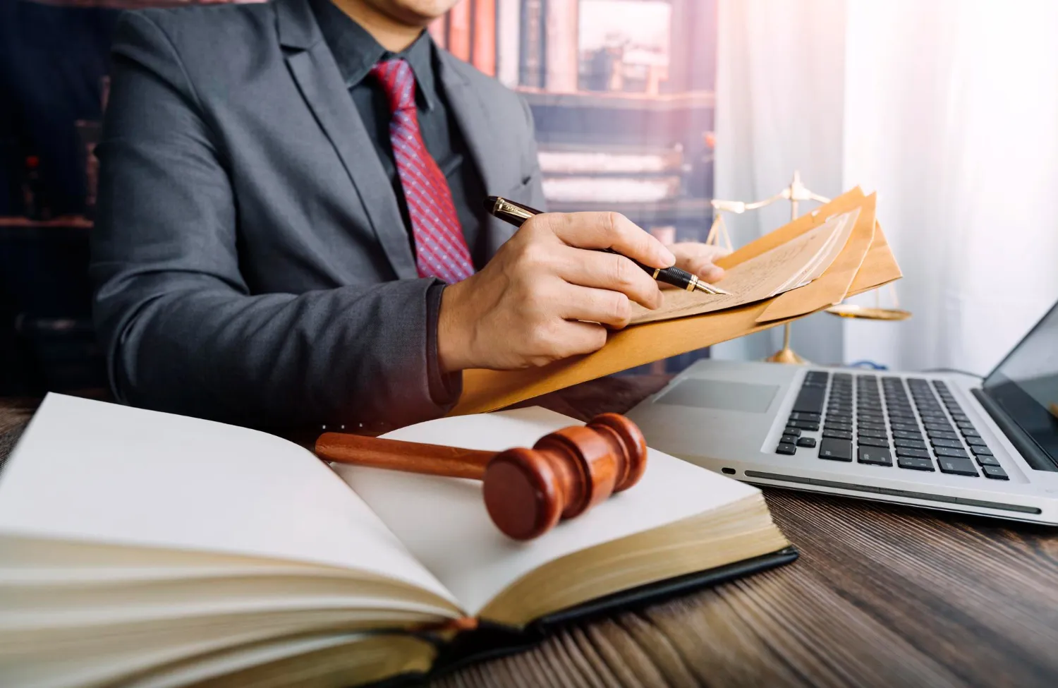 Read more about the article Court Documents Legal Translation